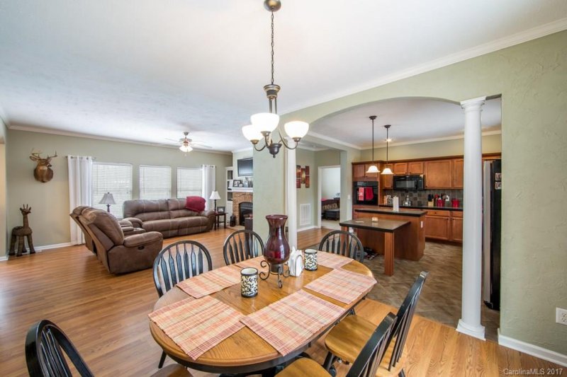 Property image 4 at 375 Goodview Drive, Hendersonville, NC 28792