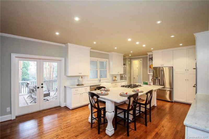 Property image 5 at 2104 Foxcroft Woods Lane, Charlotte, NC 28211