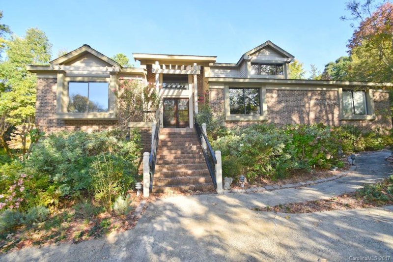 5330 Five Knolls Drive