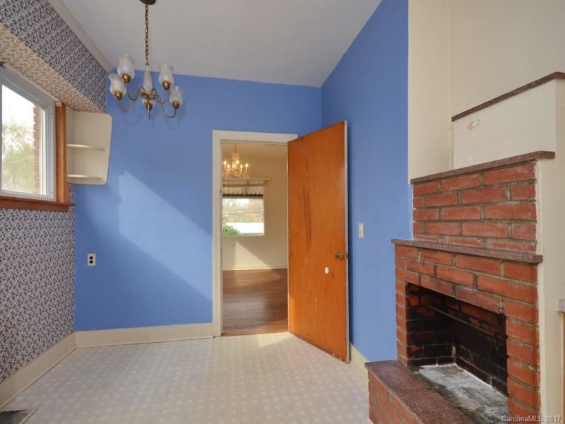 Property image 5 at 110 Fairfax Avenue, Asheville, NC 28806