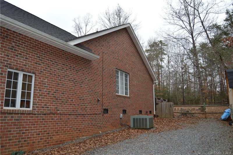 Property image 3 at 167 Ashford Drive, Olin, NC 28660