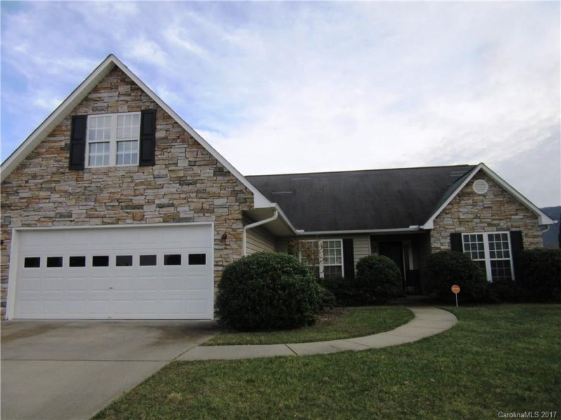 37 Morning Mist Road