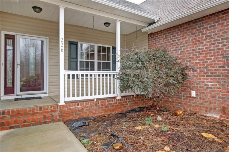 Property image 2 at 226 Bluegill Lane, Statesville, NC 28625