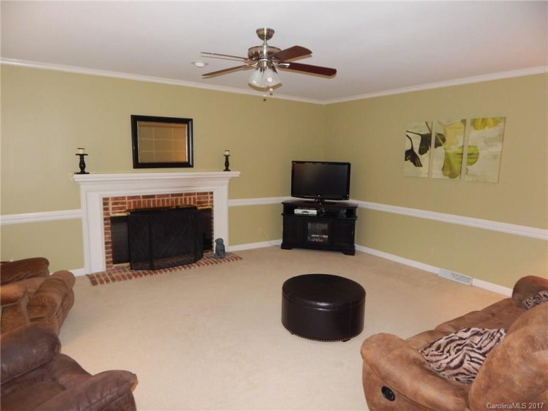 Property image 2 at 2792 Oakhurst Drive, Rock Hill, SC 29732