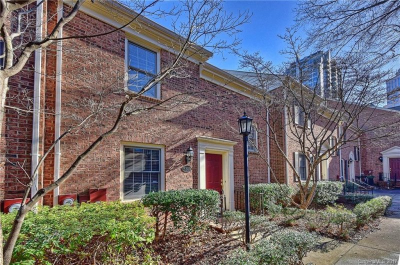 Property image 2 at 530 Poplar Street, Charlotte, NC 28202