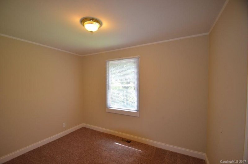 Property image 3 at 3331 Eastwood Drive, Charlotte, NC 28205