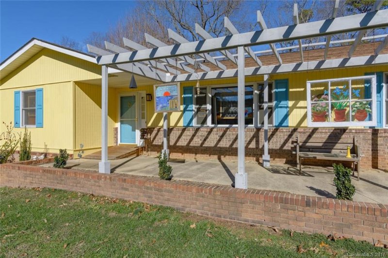 Property image 3 at 303 Melissa Way, Hendersonville, NC 28791