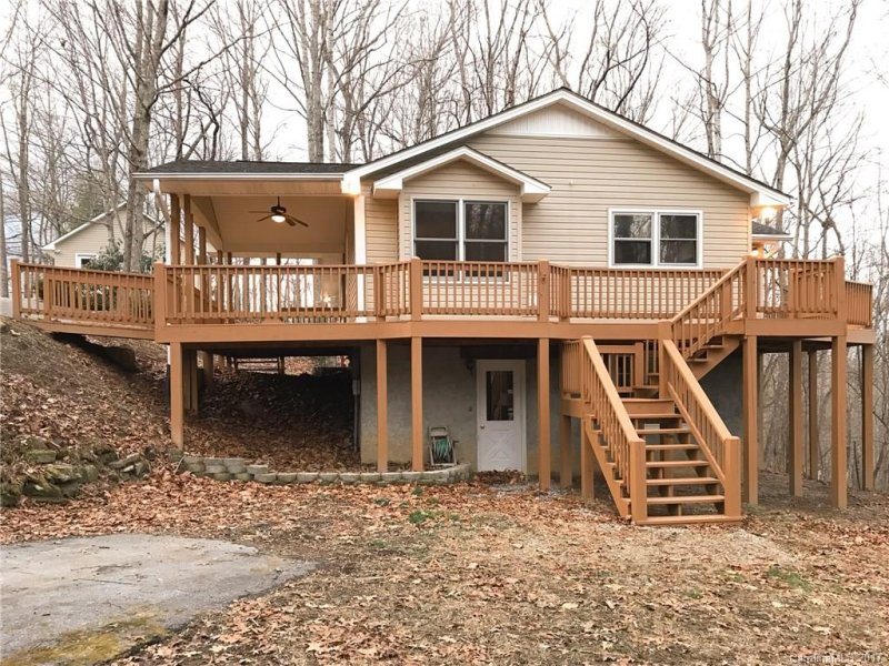 Property image 2 at 180 Ravenwood Lane, Horse Shoe, NC 28742