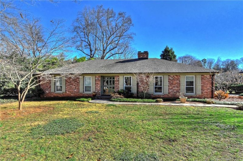 4601 Town And Country Drive