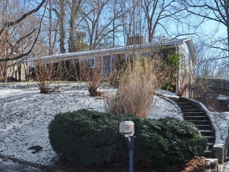 Property image 2 at 38 Crockett Avenue, Asheville, NC 28805