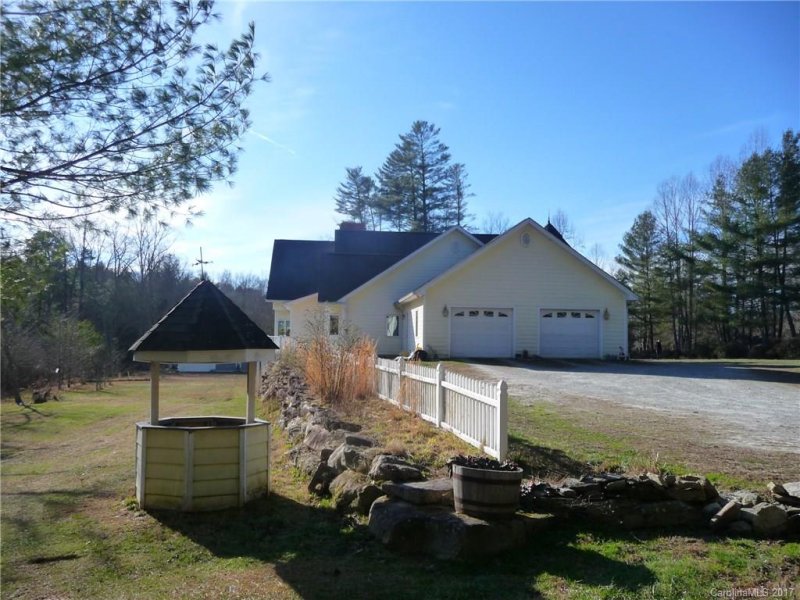 Property image 4 at 123 Dawn Valley Drive, Hendersonville, NC 28792