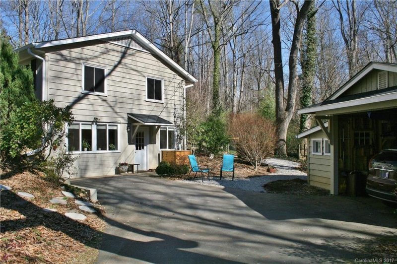 Property image 3 at 19 Pinehurst Court, Asheville, NC 28805