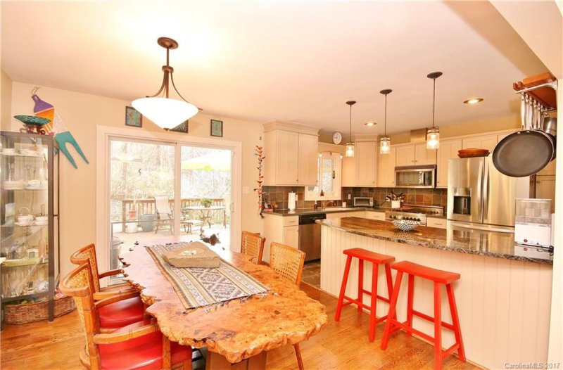 Property image 5 at 19 Pinehurst Court, Asheville, NC 28805