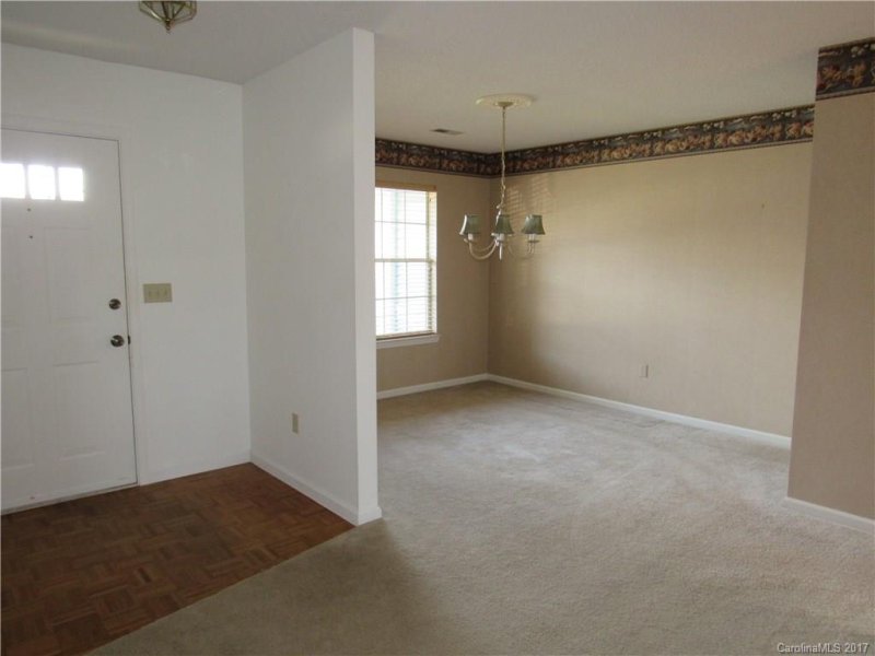 Property image 2 at 572 Woodfield Lane, Hendersonville, NC 28791