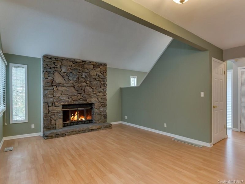 Property image 3 at 107 N Garden Court, Fletcher, NC 28732