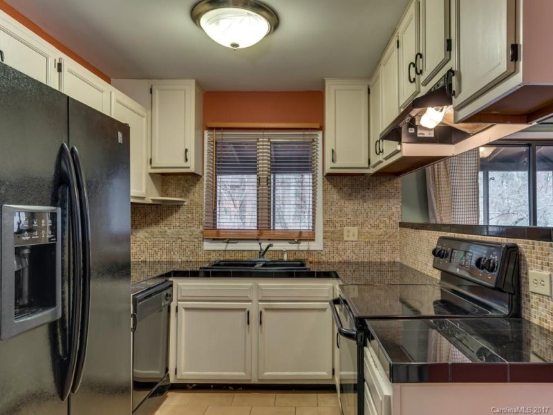 Property image 5 at 107 N Garden Court, Fletcher, NC 28732