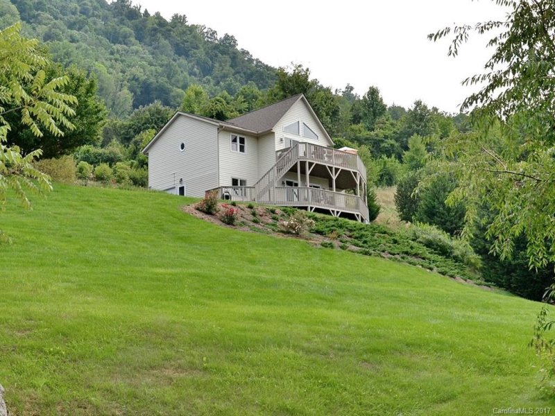 Property image 2 at 78 Pond View Drive, Waynesville, NC 28786