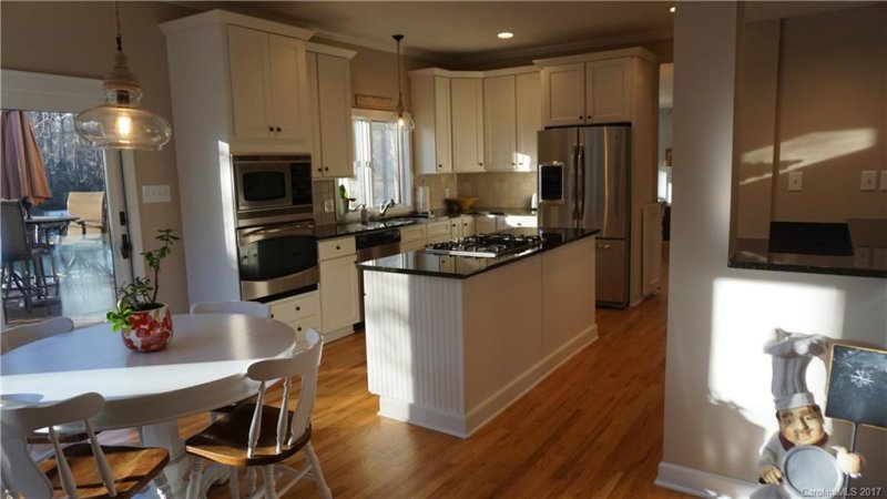 Property image 3 at 21226 Blakely Shores Drive, Cornelius, NC 28031