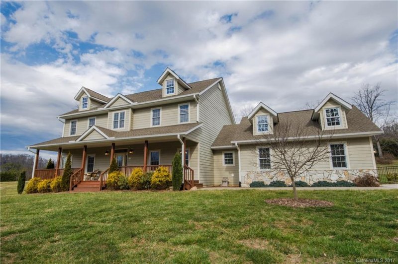 Property image 2 at 285 Stepping Stone Lane, Waynesville, NC 28786