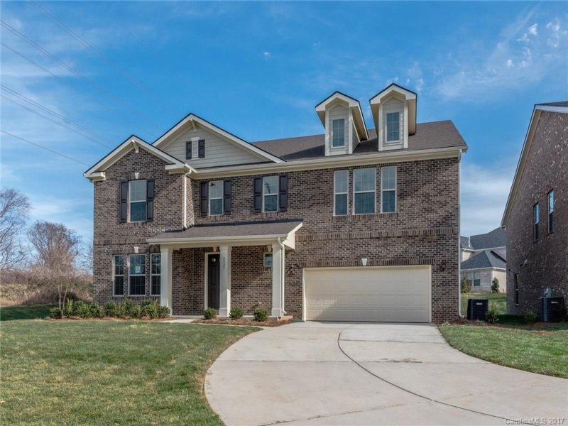 Property image 2 at 8927 Blakeney Heath Road, Charlotte, NC 28277