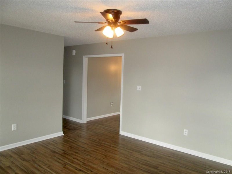 Property image 3 at 1736 Redberry Lane, Conover, NC 28613