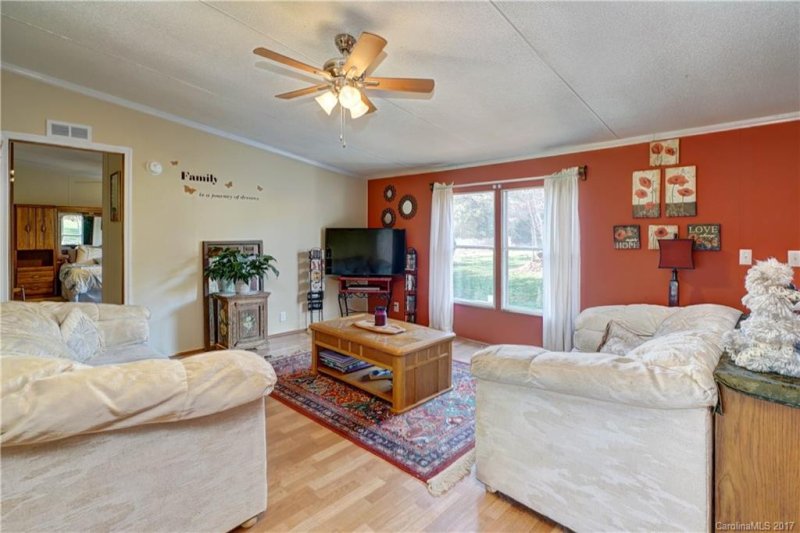 Property image 4 at 6432 Helens Way, Denver, NC 28037