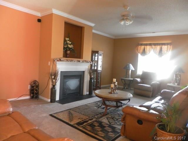 Property image 3 at 4002 W Fairmeadow Drive, Lancaster, SC 29720