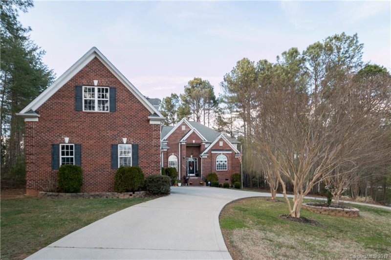 Property image 2 at 4005 Granite Street, Terrell, NC 28682