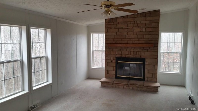 Property image 4 at 31 Evelyn Acres None, Asheville, NC 28806