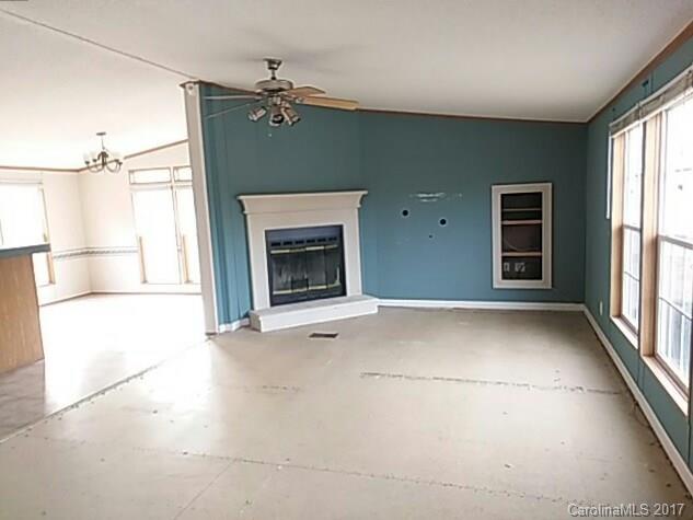 Property image 2 at 151 Castle Court, Kings Mountain, NC 28086