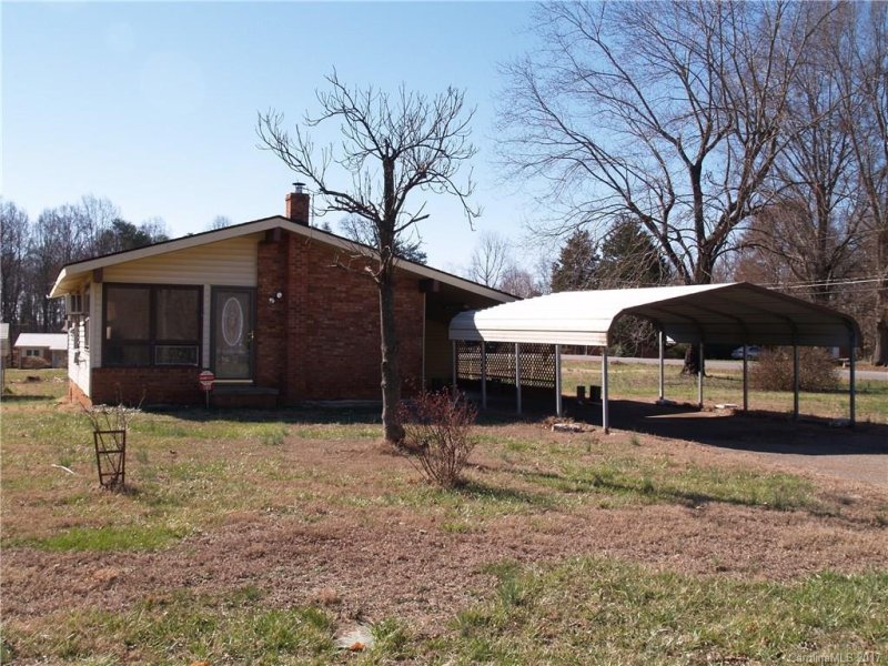 Property image 2 at 185 Crosswhite Lane, Statesville, NC 28625