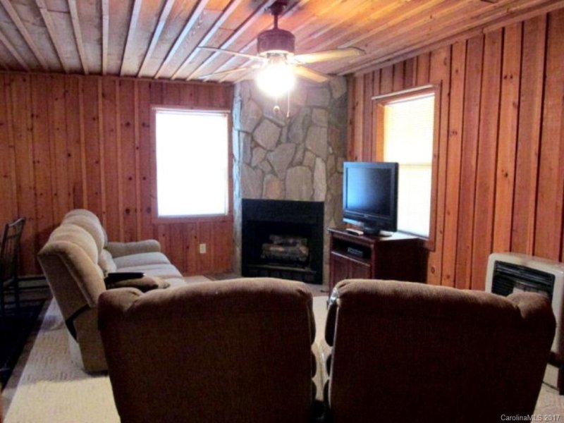 Property image 5 at 4 Greenslade Drive, Sylva, NC 28779