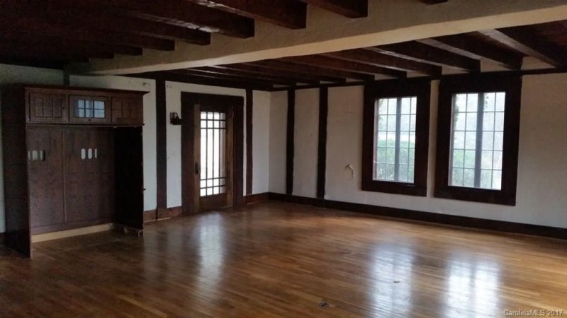 Property image 5 at 115 Rathfarnham Circle, Asheville, NC 28803