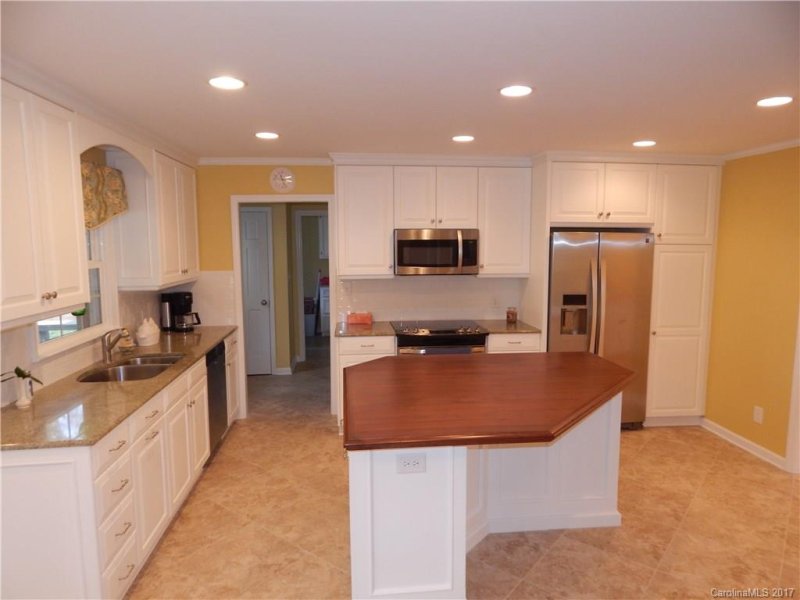 Property image 4 at 1140 Candlelight Drive, Rock Hill, SC 29732