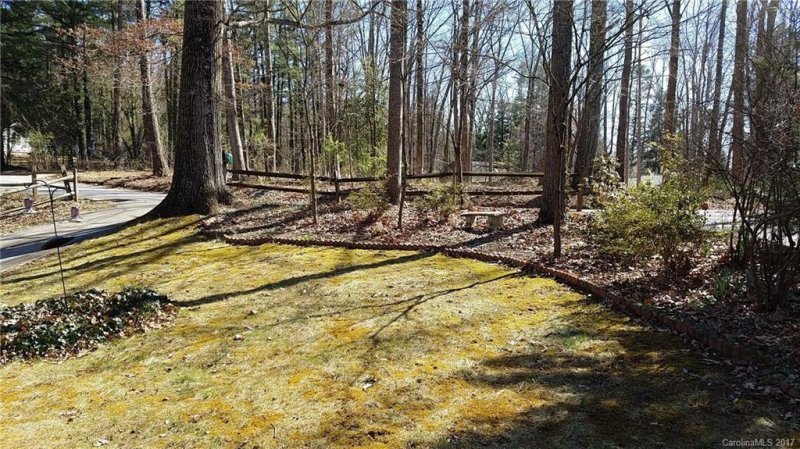 Property image 2 at 64 Rathfarnham Road, Asheville, NC 28803