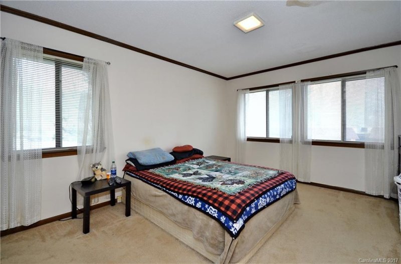 Property image 5 at 29 Nw Lake Drive, Hendersonville, NC 28739