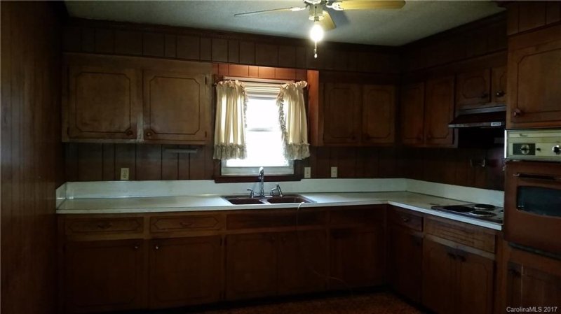 Property image 2 at 224 Johnston Drive, Belmont, NC 28012