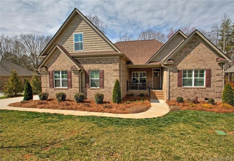 2391 Shiny Leaf Drive