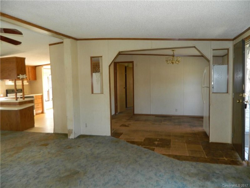 Property image 3 at 2904 Burnt Leaf Lane, Newton, NC 28658