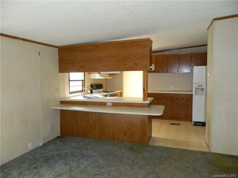 Property image 4 at 2904 Burnt Leaf Lane, Newton, NC 28658