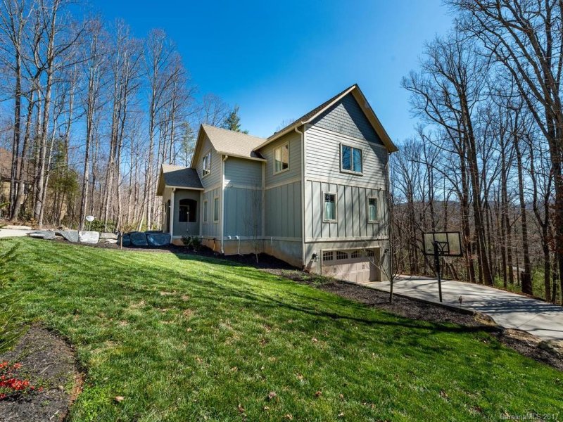 Property image 2 at 109 Blackberry Lane, Fairview, NC 28730