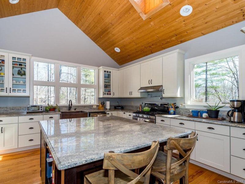 Property image 4 at 109 Blackberry Lane, Fairview, NC 28730