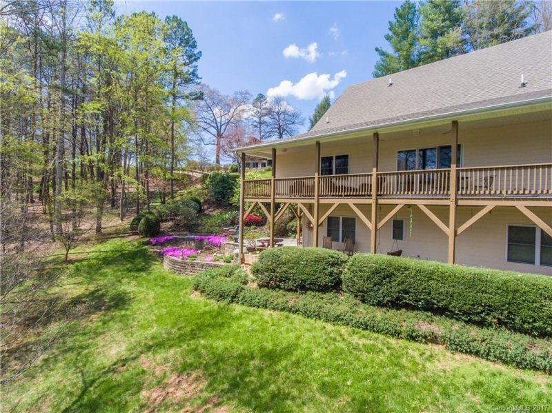 Property image 4 at 501 Oak Ridge Drive, Clyde, NC 28721