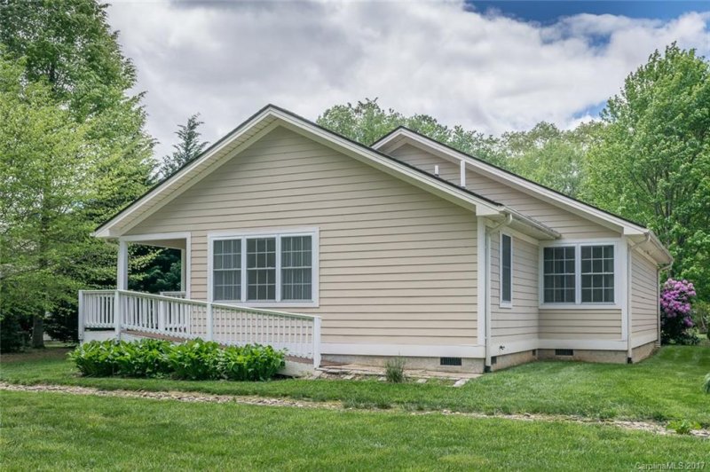 Property image 2 at 72 Fairway View Drive, Etowah, NC 28729