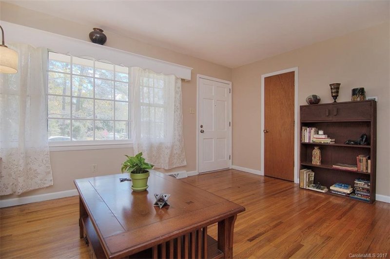 Property image 4 at 3133 Connecticut Avenue, Charlotte, NC 28205