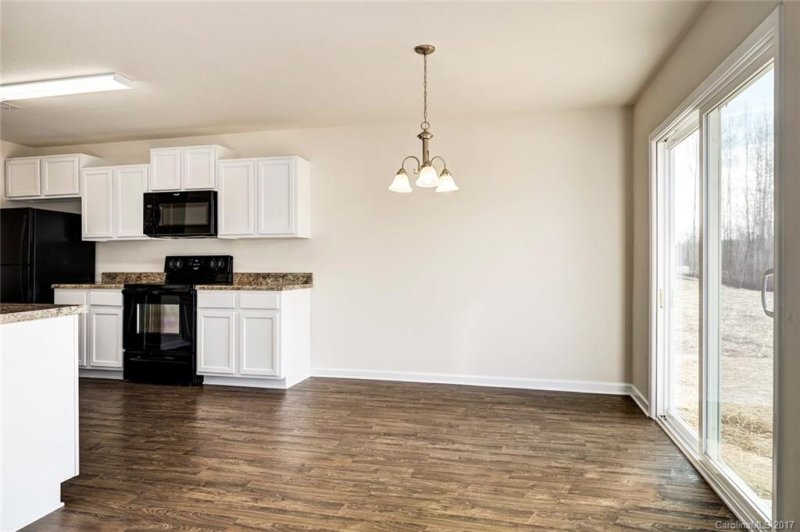 Property image 4 at 6907 Ware Road, Charlotte, NC 28212