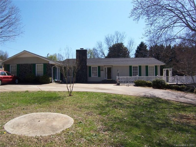 Property image 2 at 1618 Mountain Lane, Shelby, NC 28150