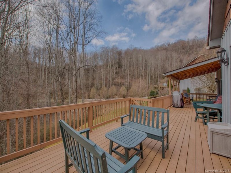 Property image 3 at 38 Constitution Avenue, Waynesville, NC 28785