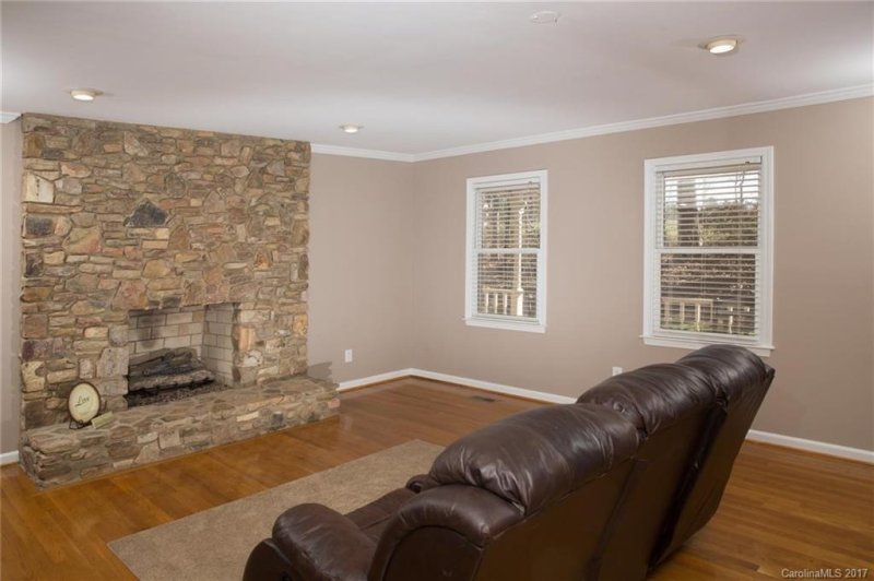 Property image 4 at 1015 Rolling Green Drive, Newton, NC 28658