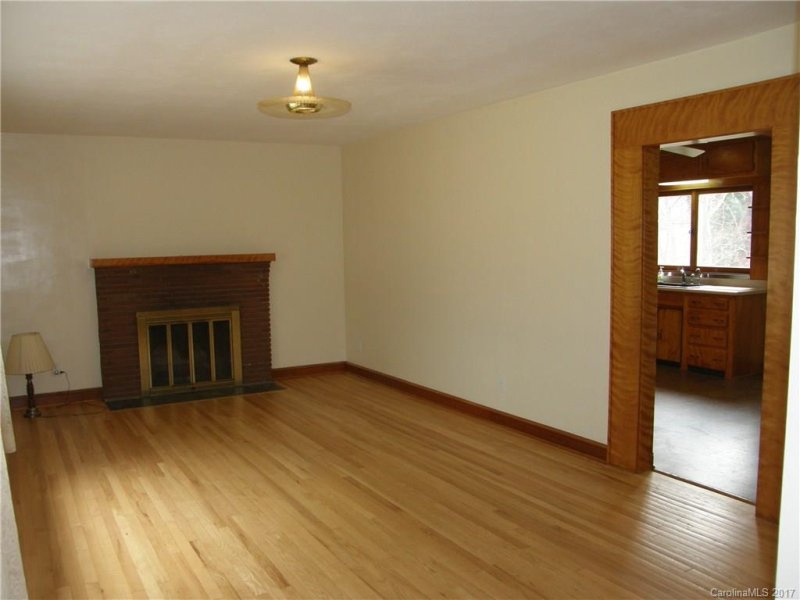 Property image 3 at 159 Governors View Road, Asheville, NC 28805